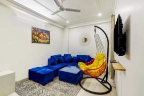 Peacefulhuts Premium 2BHK near IGI and Manipal Hospital